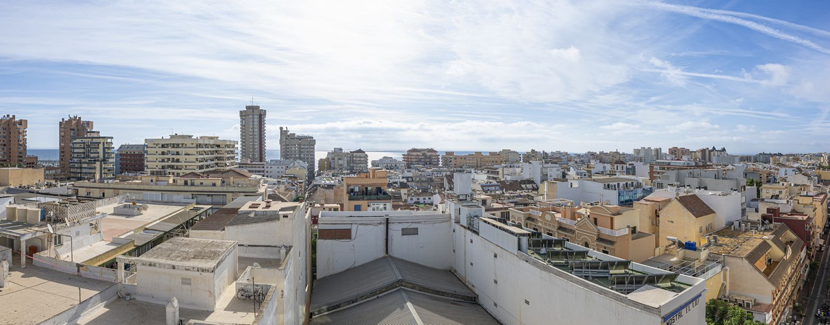 Se vende Apartamento en Planta Última de 3 dormitorios en Costa Del Sol, Málaga, España