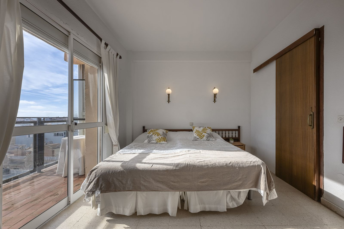 Se vende Apartamento en Planta Última de 3 dormitorios en Costa Del Sol, Málaga, España