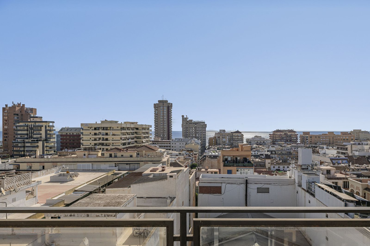 Se vende Apartamento en Planta Última de 3 dormitorios en Costa Del Sol, Málaga, España