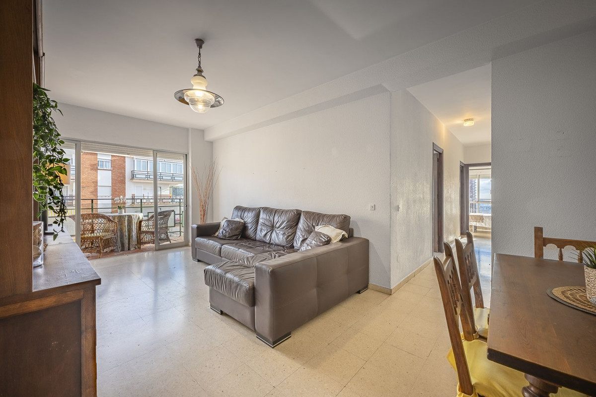 Se vende Apartamento en Planta Última de 3 dormitorios en Costa Del Sol, Málaga, España