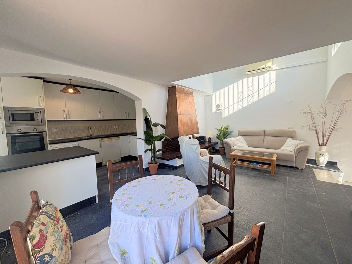 Se vende Pareada de 2 dormitorios en Costa Del Sol, Málaga, España