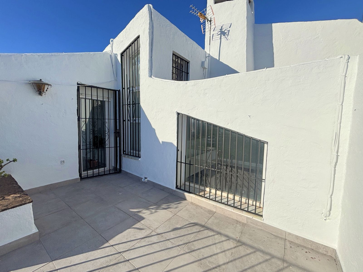 Se vende Pareada de 2 dormitorios en Costa Del Sol, Málaga, España