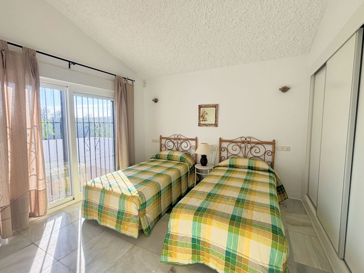 Se vende Pareada de 2 dormitorios en Costa Del Sol, Málaga, España