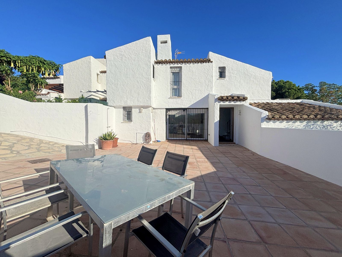 Se vende Pareada de 2 dormitorios en Costa Del Sol, Málaga, España