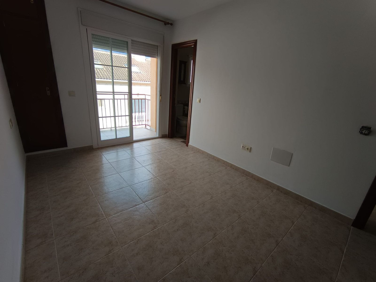 2 Bed Apartment for sale in Fuengirola Costa Del Sol, Málaga, Spain