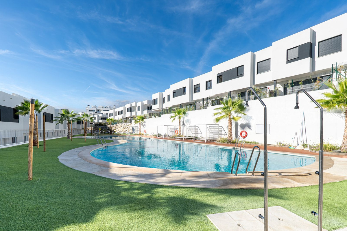 4 Bed Townhouse for sale in La Cala De Mijas Costa Del Sol, Málaga, Spain