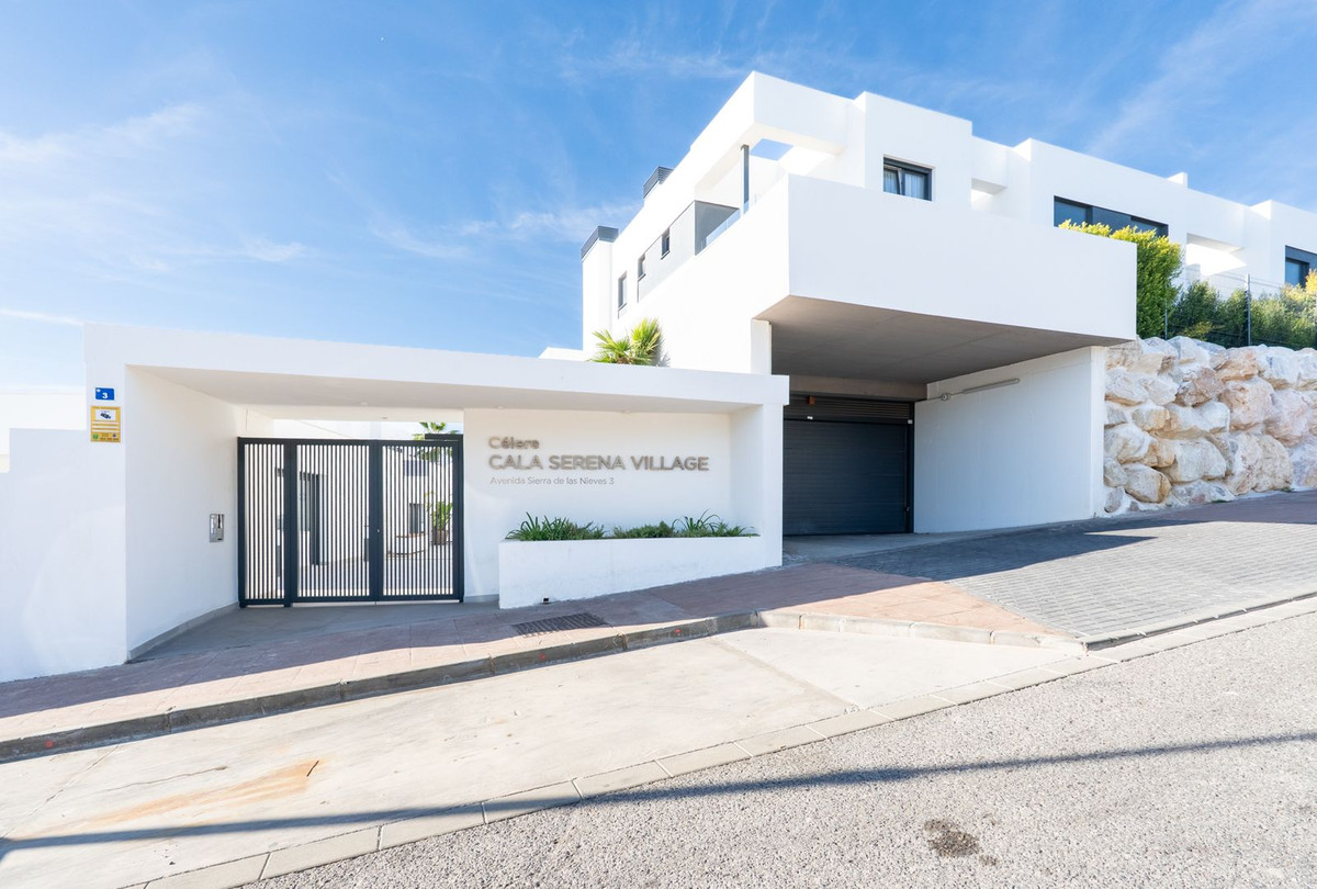 4 Bed Townhouse for sale in La Cala De Mijas Costa Del Sol, Málaga, Spain