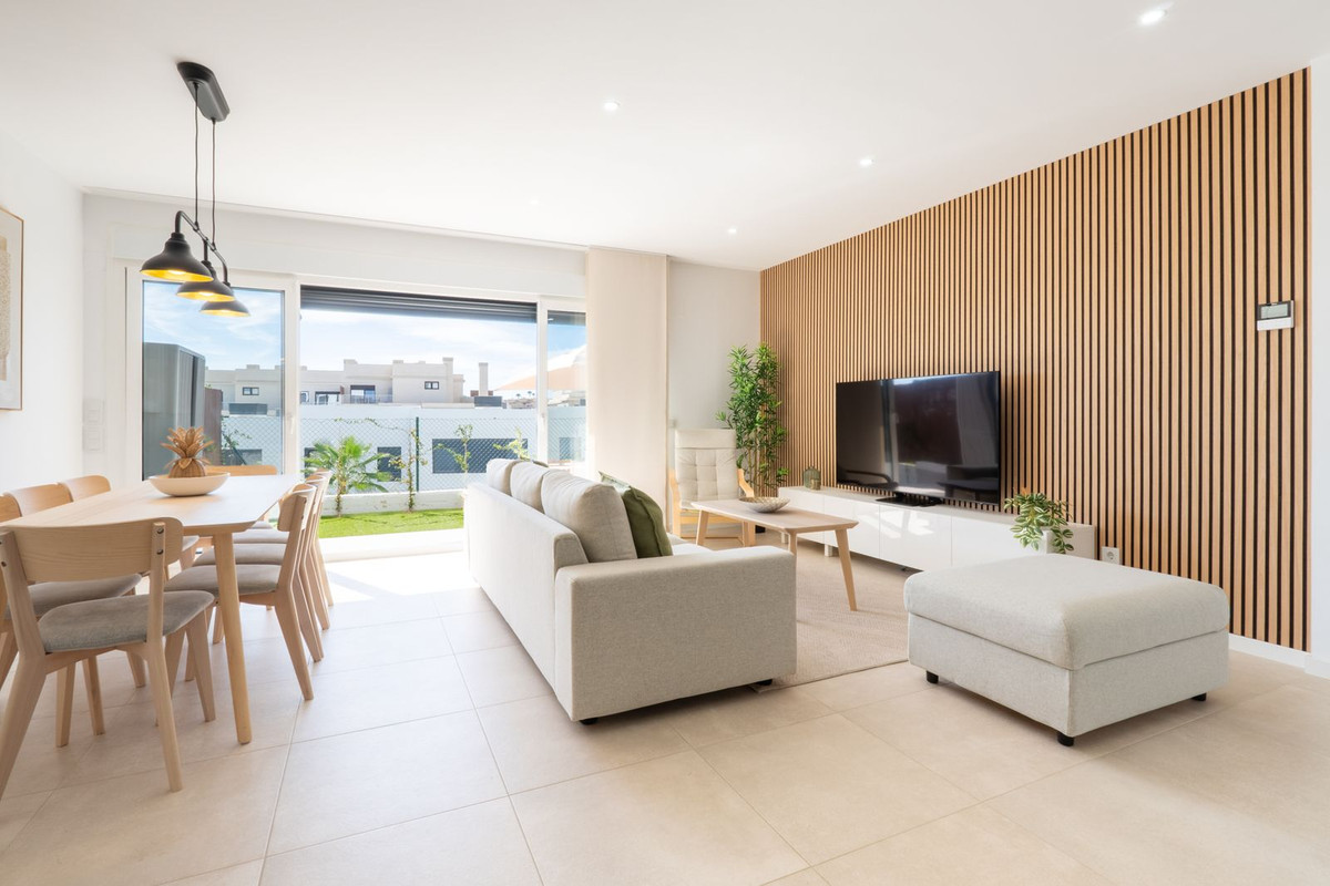 4 Bed Townhouse for sale in La Cala De Mijas Costa Del Sol, Málaga, Spain
