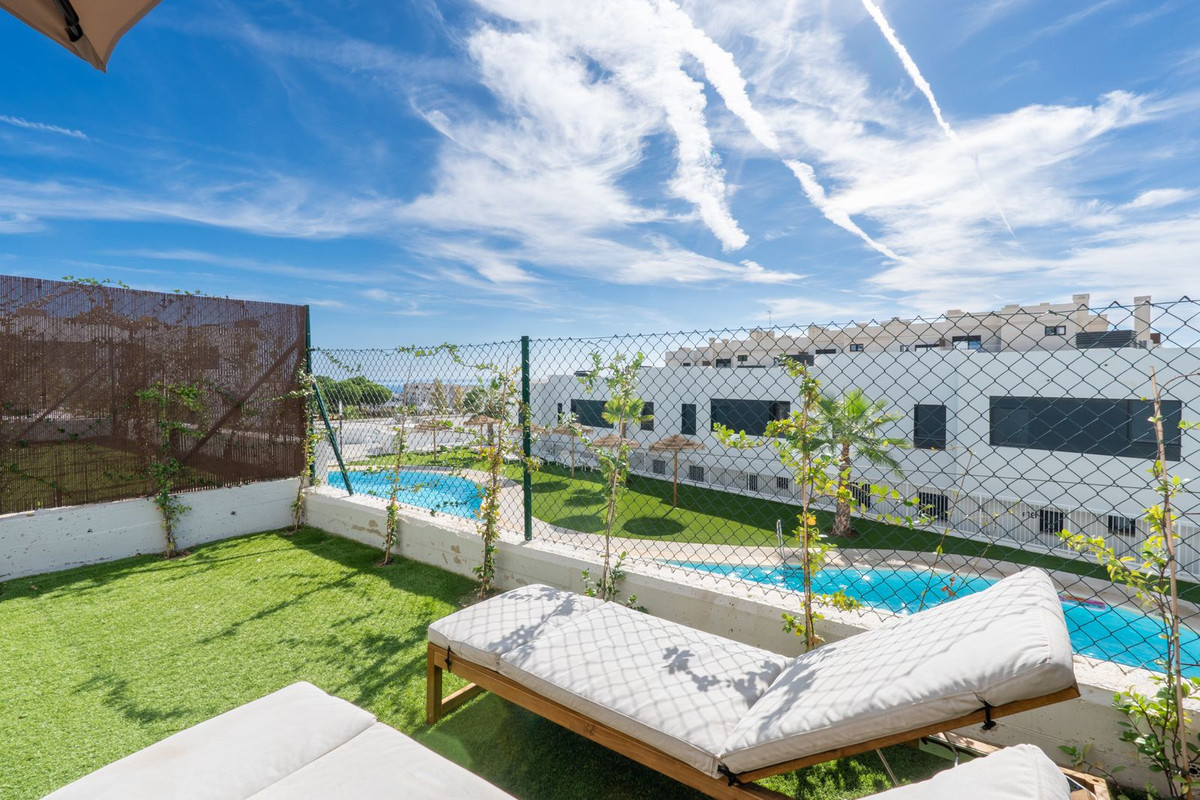 4 Bed Townhouse for sale in La Cala De Mijas Costa Del Sol, Málaga, Spain