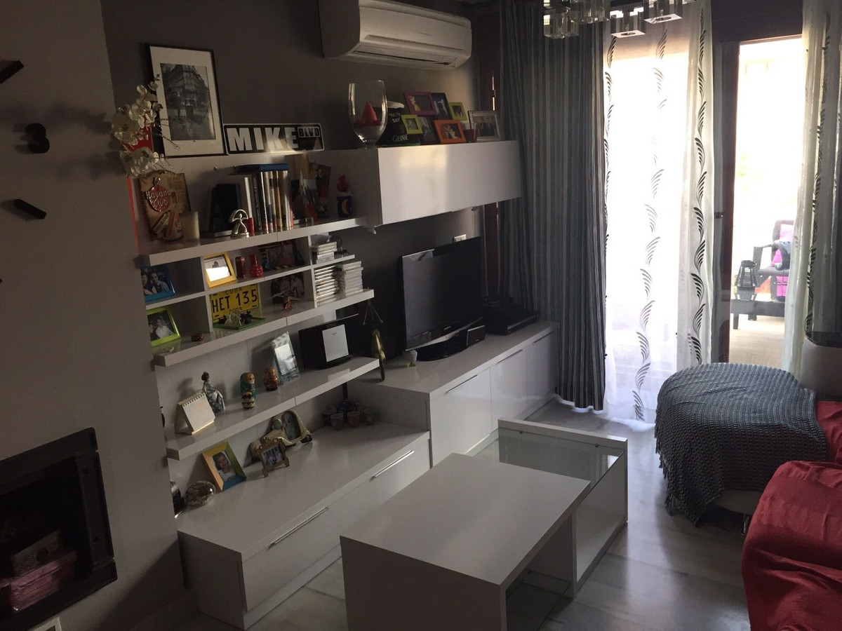 2 Bed Apartment for sale in Benahavís Costa Del Sol, Málaga, Spain