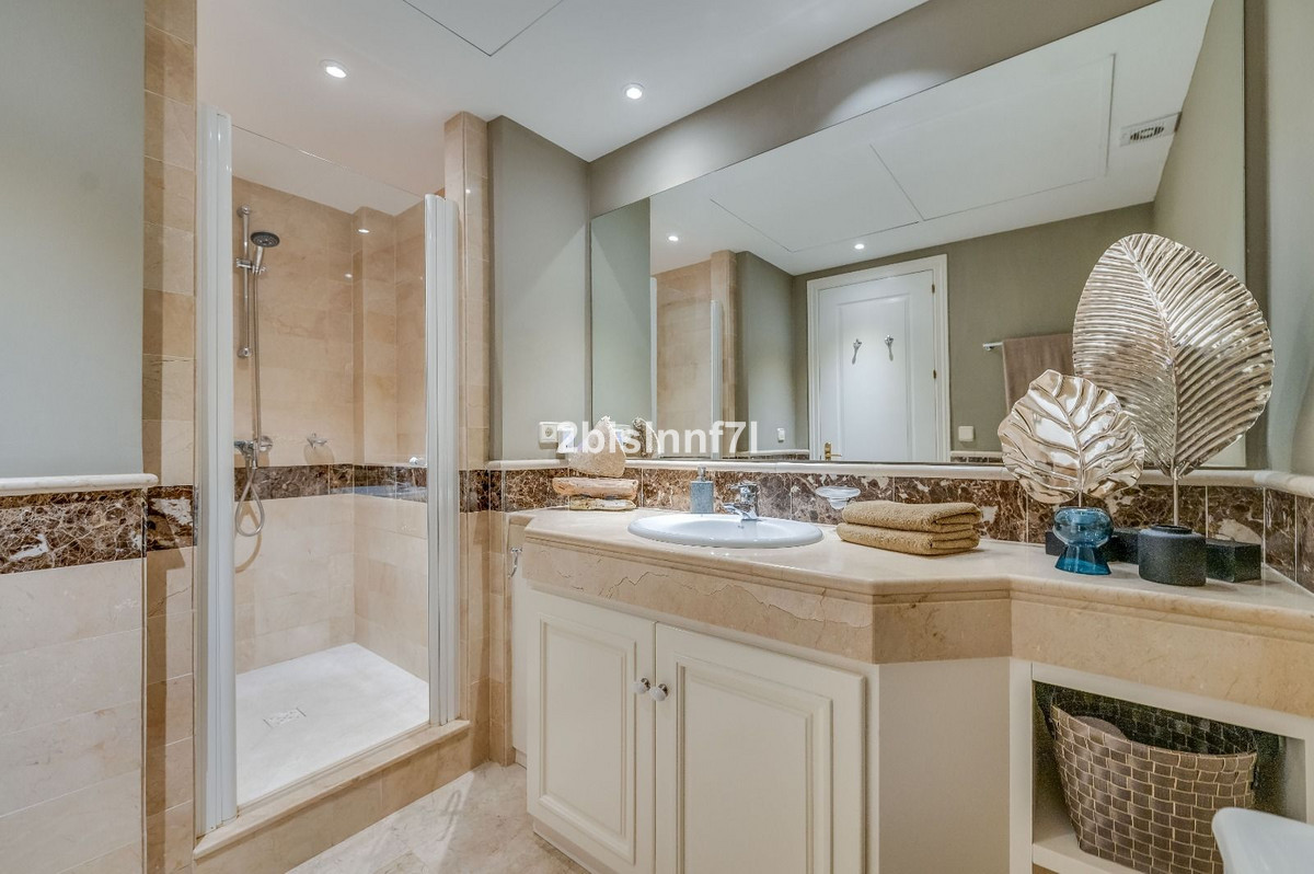2 Bed Apartment for sale in Elviria Costa Del Sol, Málaga, Spain