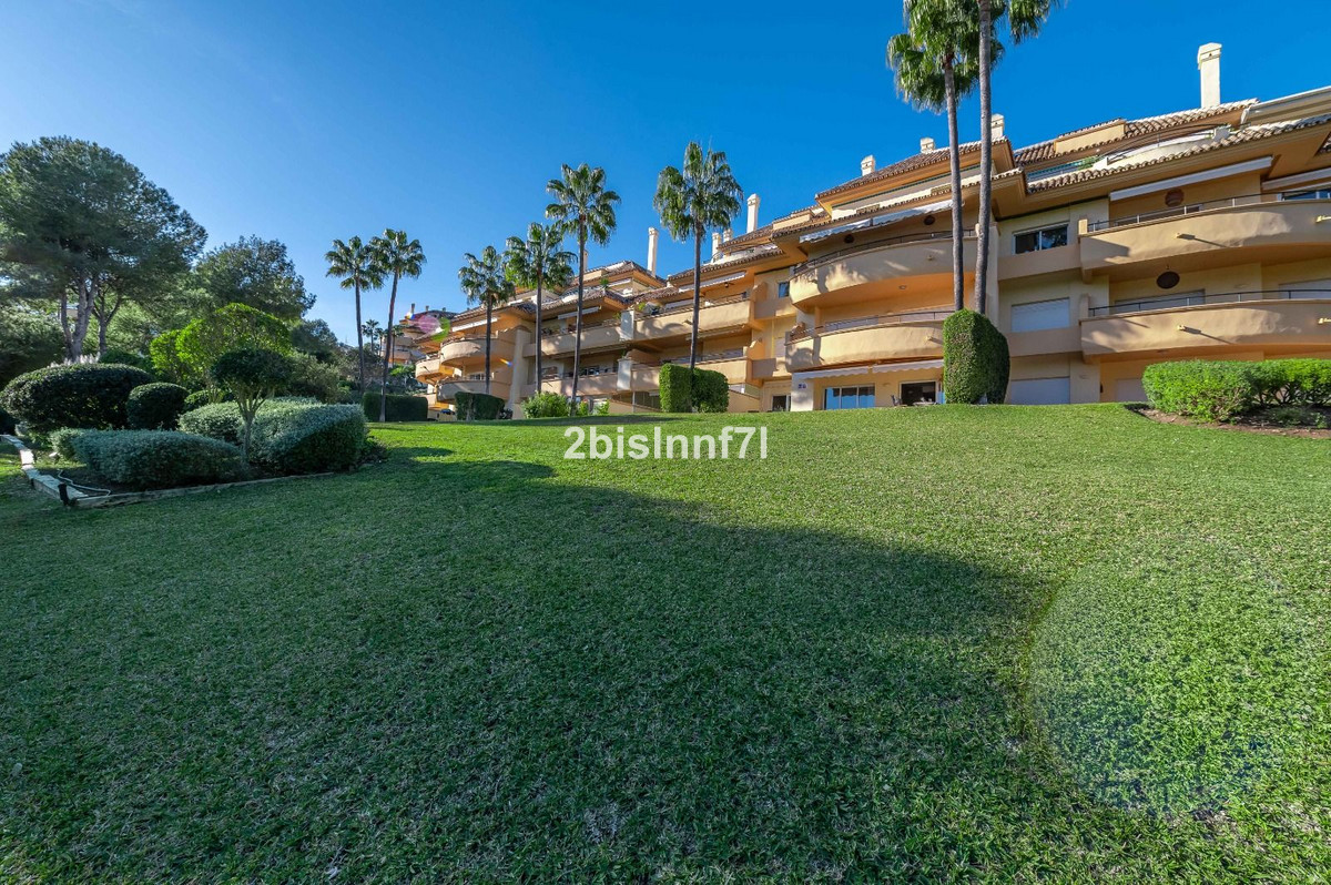 2 Bed Apartment for sale in Elviria Costa Del Sol, Málaga, Spain