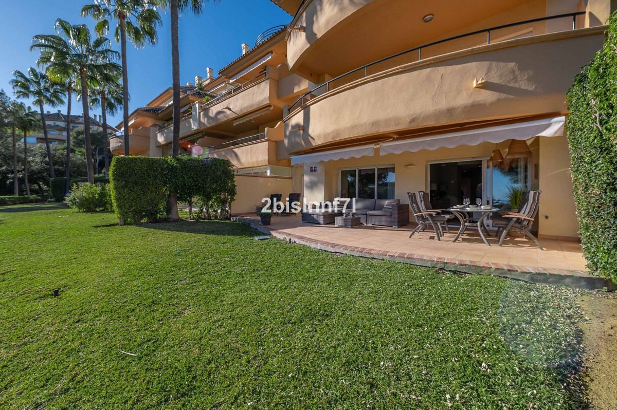 2 Bed Apartment for sale in Elviria Costa Del Sol, Málaga, Spain