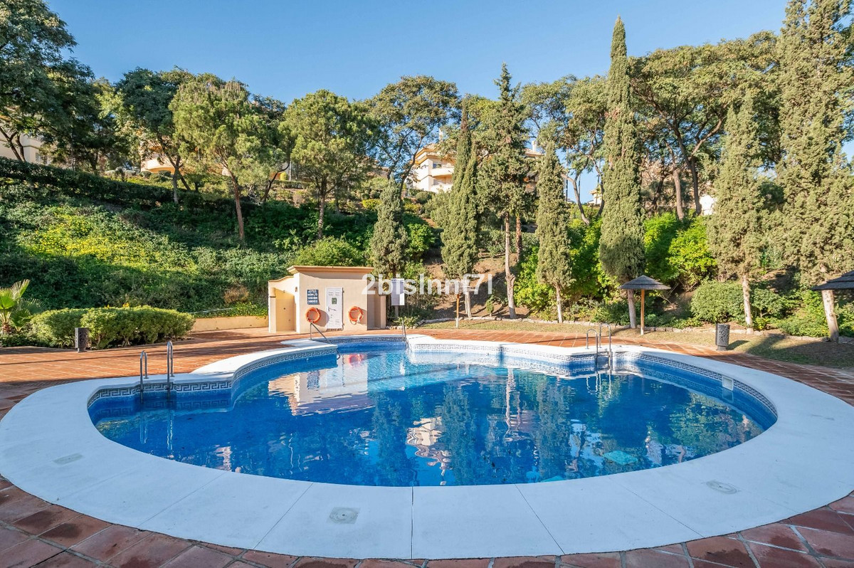 2 Bed Apartment for sale in Elviria Costa Del Sol, Málaga, Spain