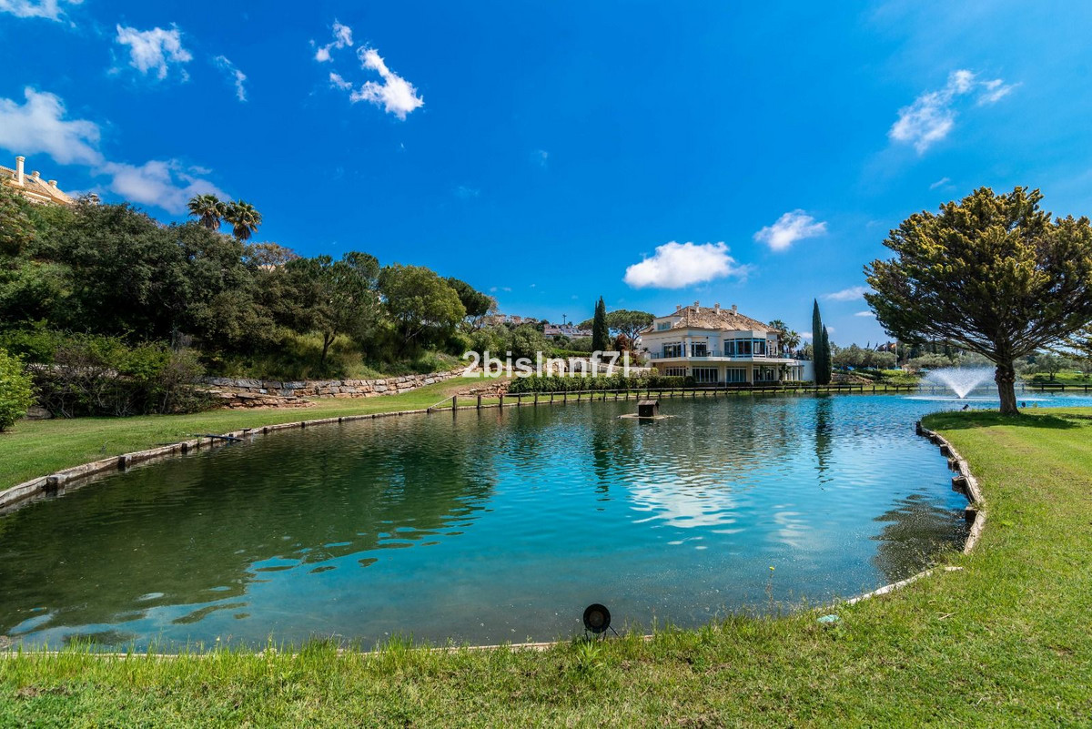 2 Bed Apartment for sale in Elviria Costa Del Sol, Málaga, Spain