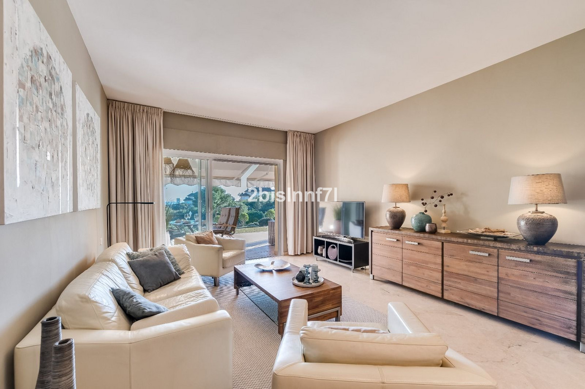 2 Bed Apartment for sale in Elviria Costa Del Sol, Málaga, Spain