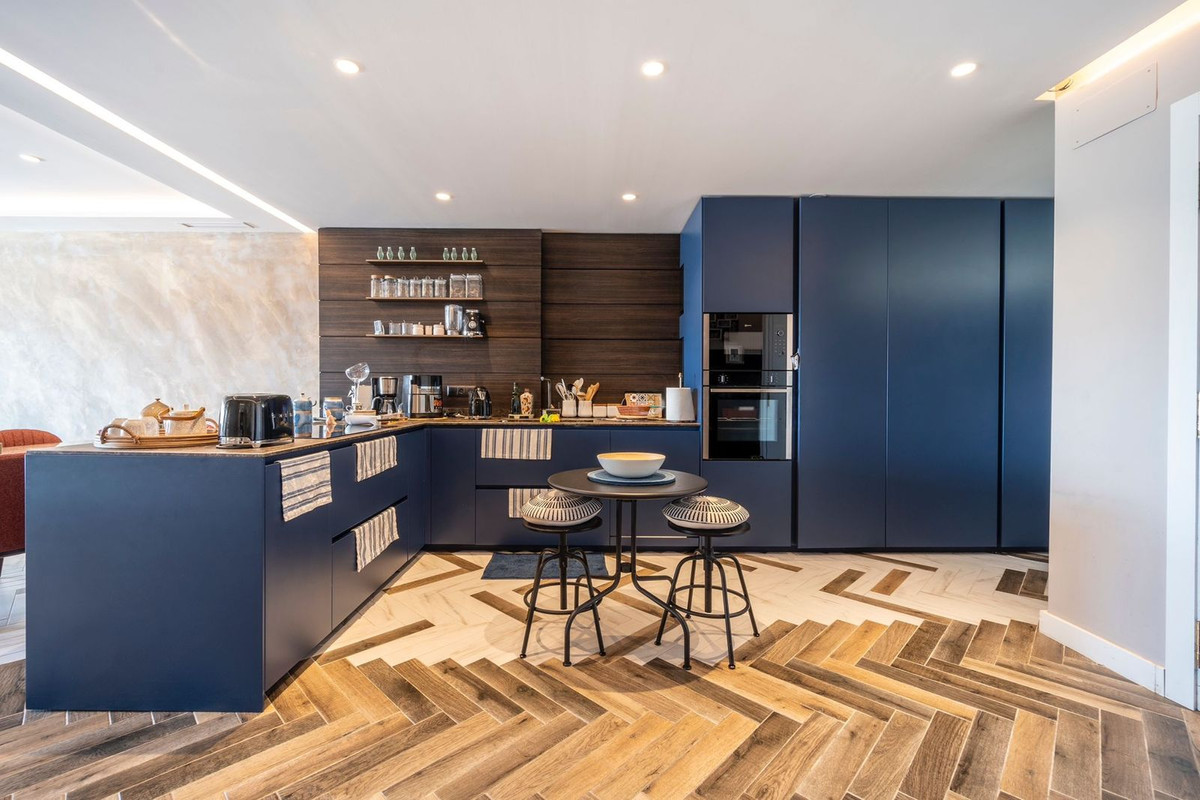 Se vende Apartamento Planta Media de 2 dormitorios en Costa Del Sol, Málaga, España