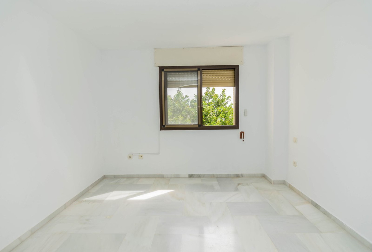 Se vende Apartamento Planta Media de 3 dormitorios en Costa Del Sol, Málaga, España