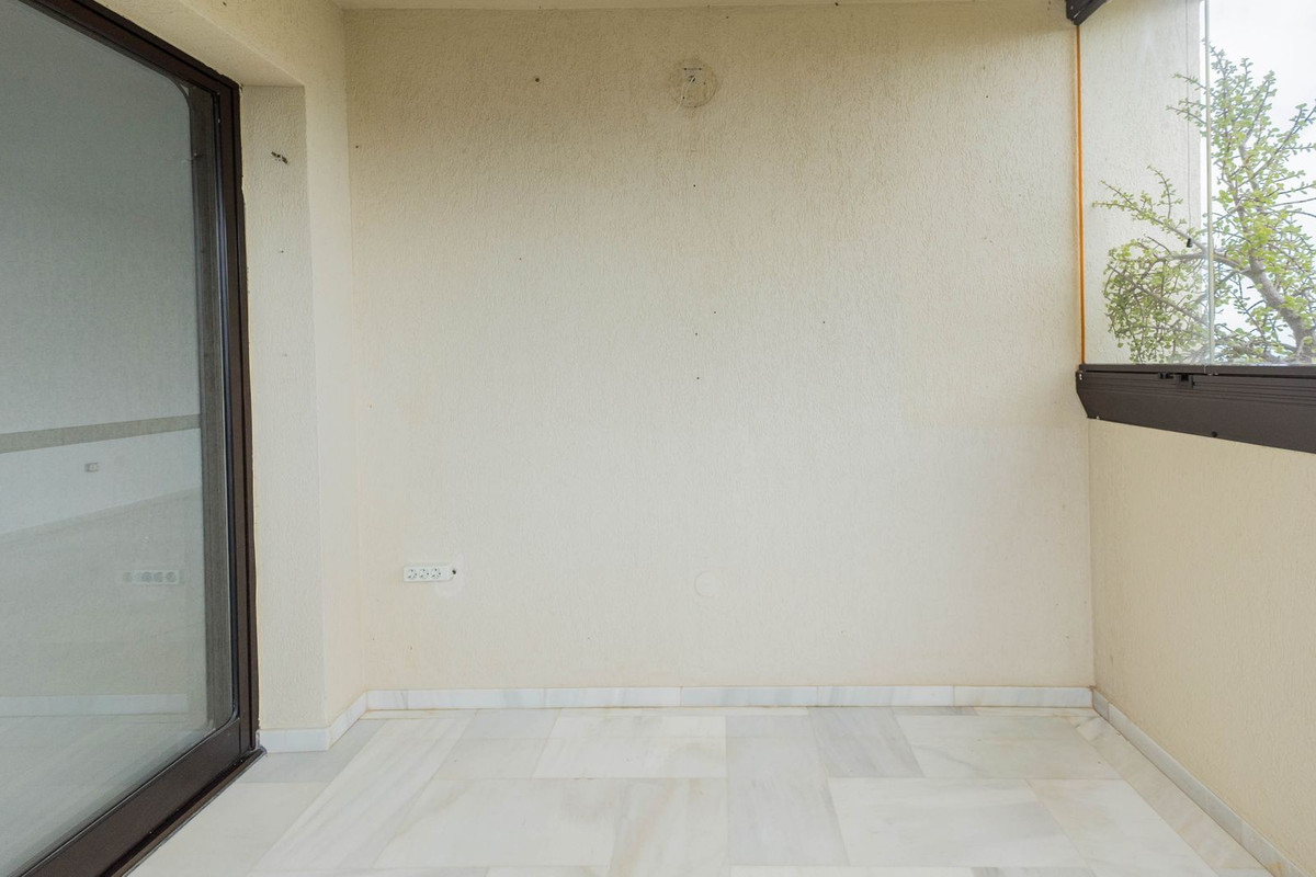Se vende Apartamento Planta Media de 3 dormitorios en Costa Del Sol, Málaga, España