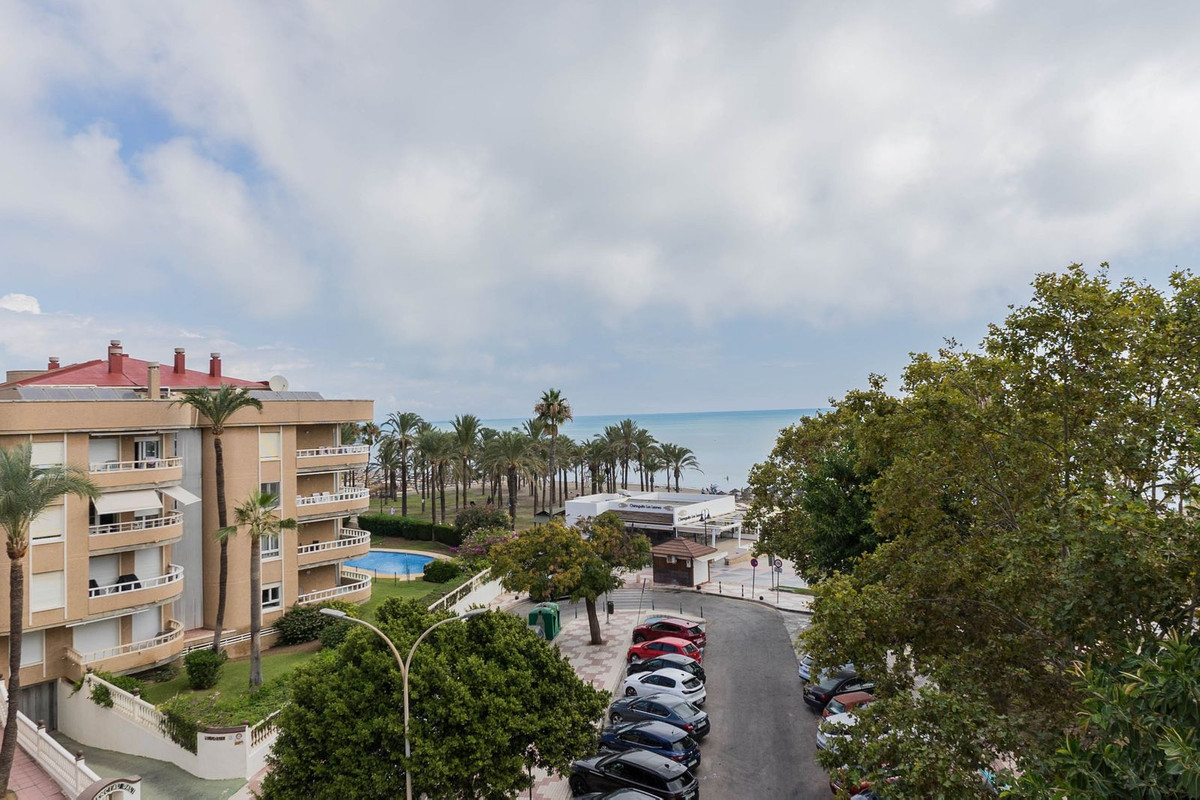 Se vende Apartamento Planta Media de 3 dormitorios en Costa Del Sol, Málaga, España