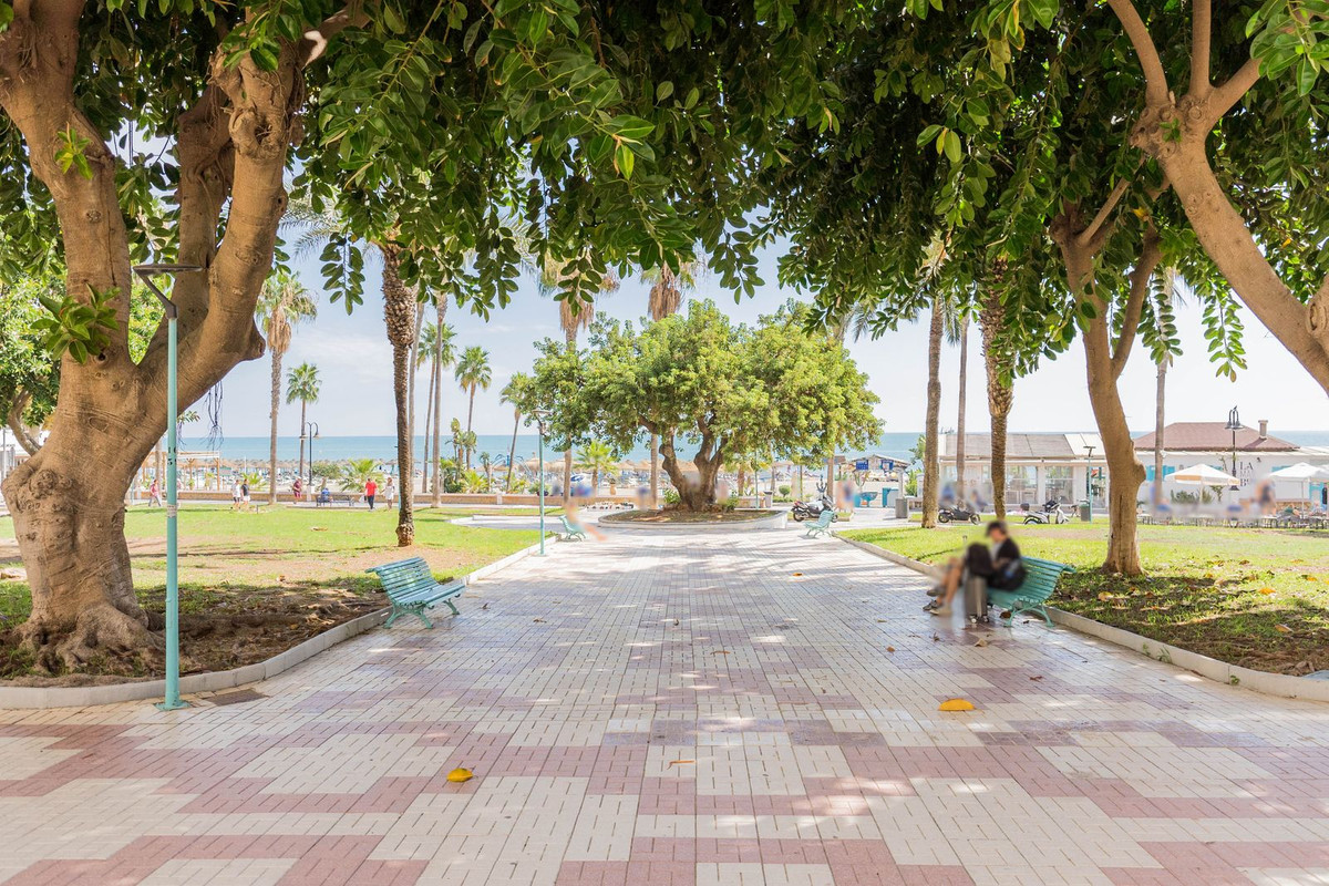 Se vende Apartamento Planta Media de 3 dormitorios en Costa Del Sol, Málaga, España