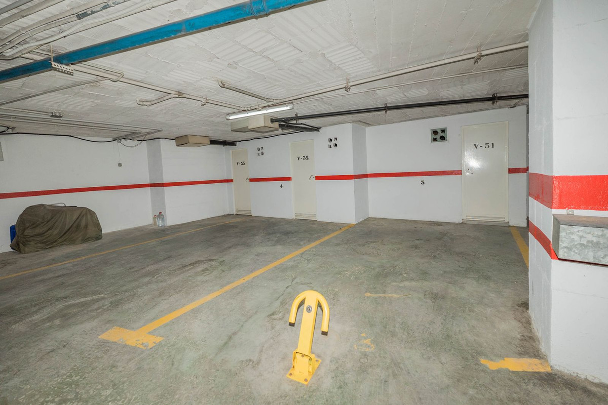 Se vende Apartamento Planta Media de 3 dormitorios en Costa Del Sol, Málaga, España