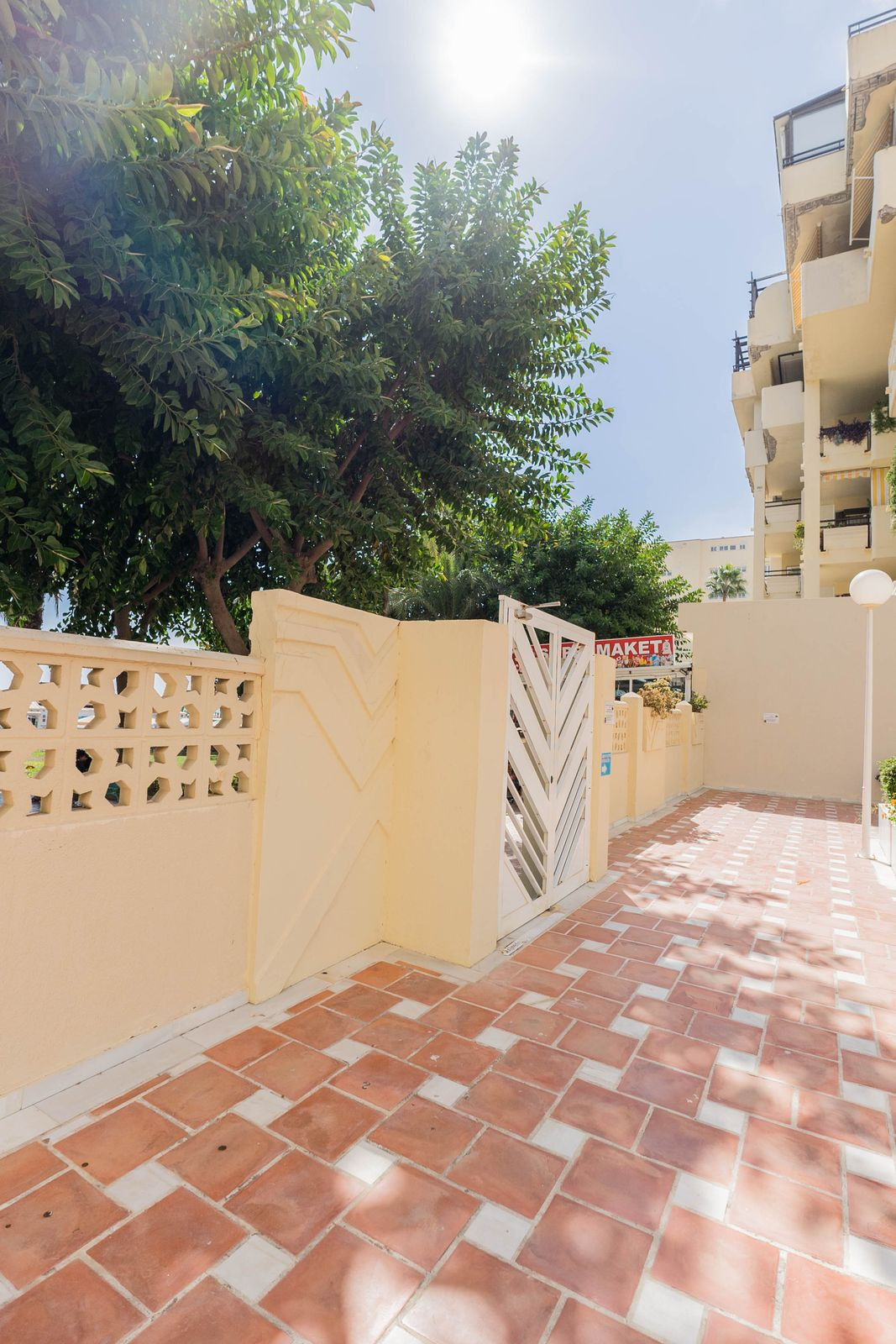 Se vende Apartamento Planta Media de 3 dormitorios en Costa Del Sol, Málaga, España