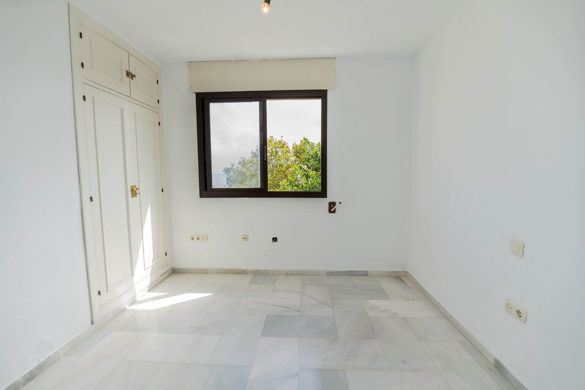 Se vende Apartamento Planta Media de 3 dormitorios en Costa Del Sol, Málaga, España