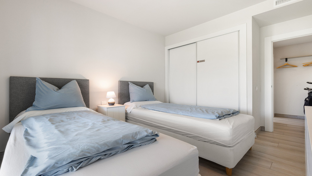 2 Bed Apartment for sale in Casares Costa Del Sol, Málaga, Spain