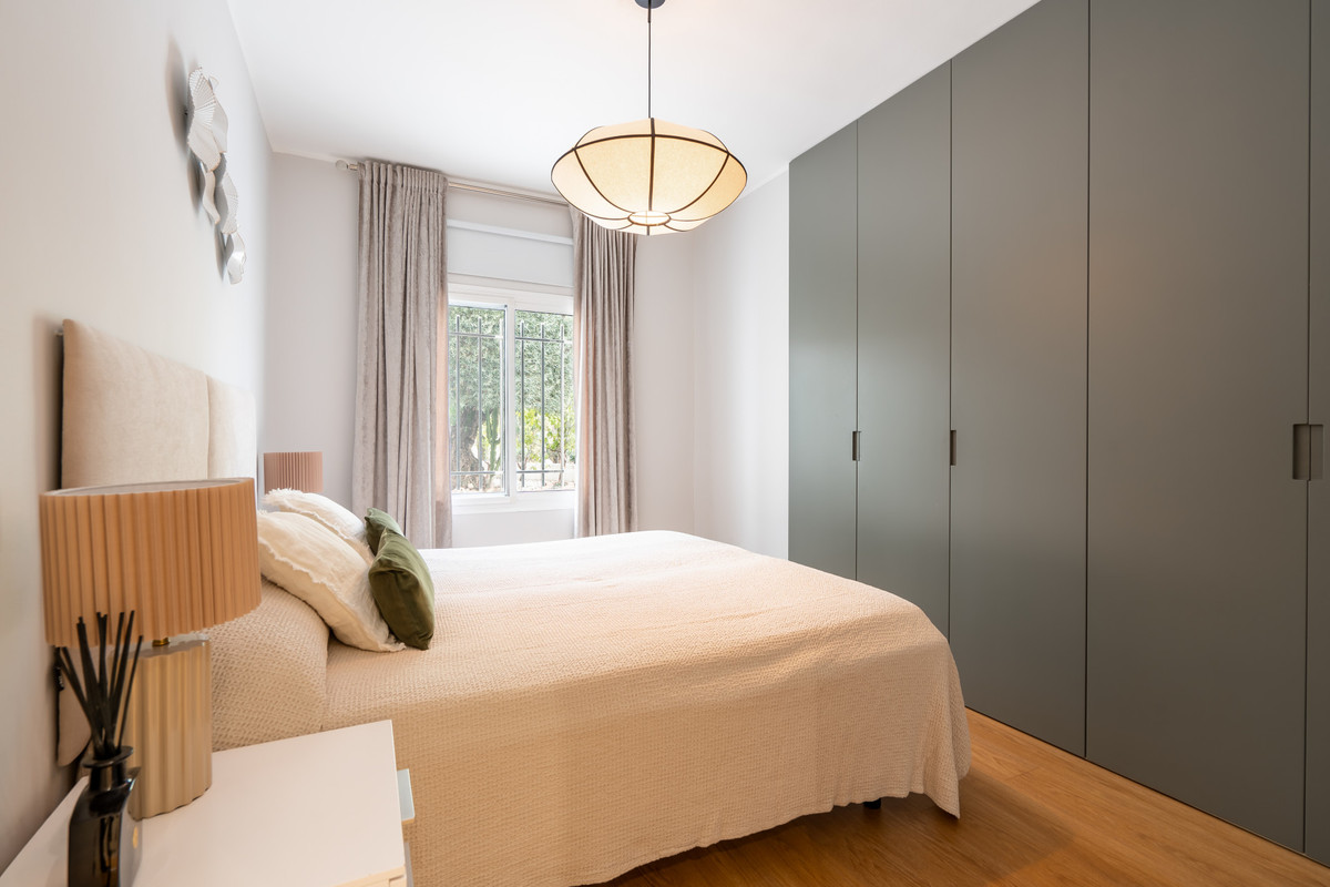 4 Bed Townhouse for sale in Benahavís Costa Del Sol, Málaga, Spain