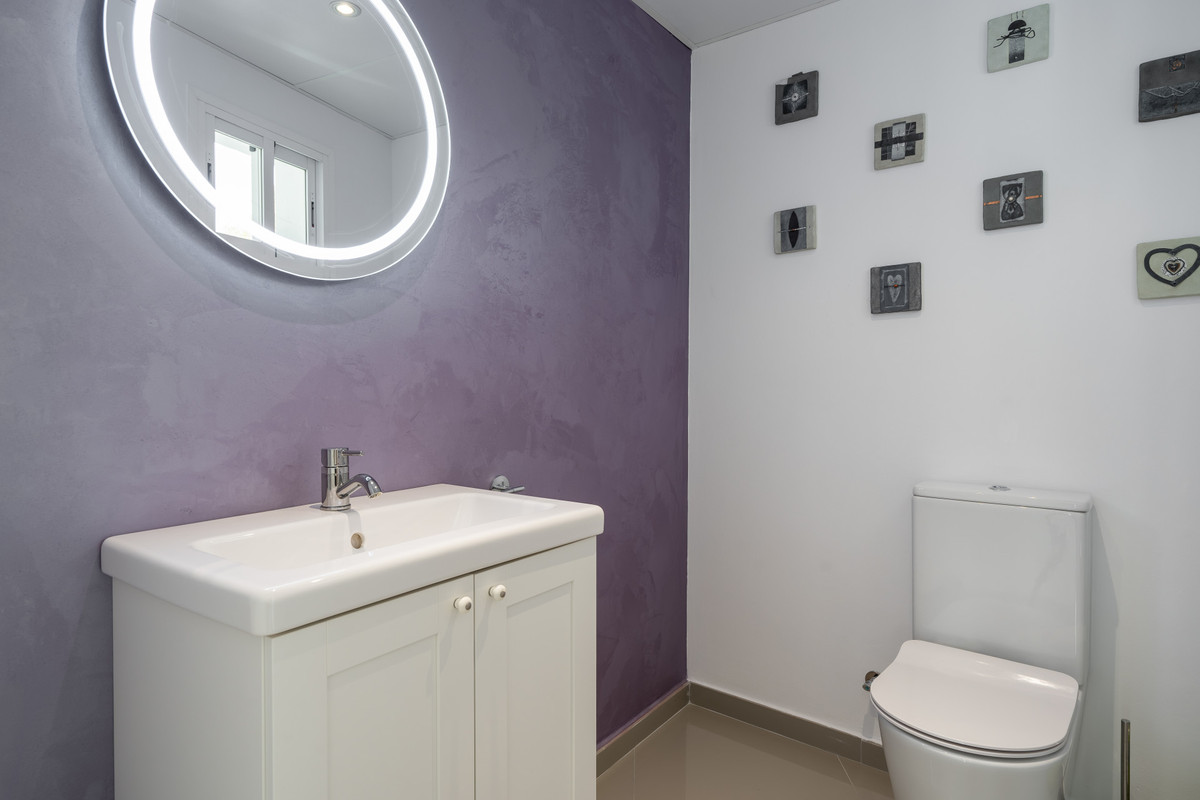 4 Bed Townhouse for sale in Benahavís Costa Del Sol, Málaga, Spain