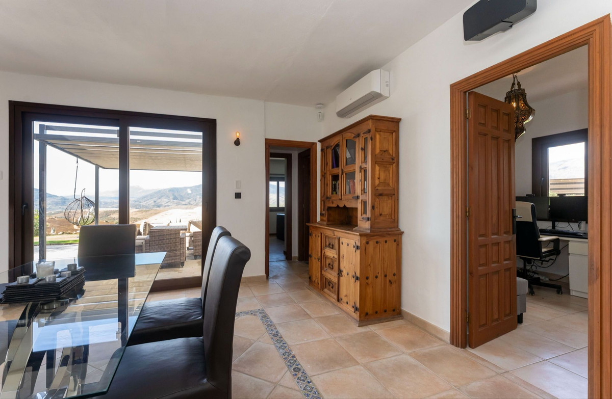 3 Bed Townhouse for sale in Alora Costa Del Sol, Málaga, Spain