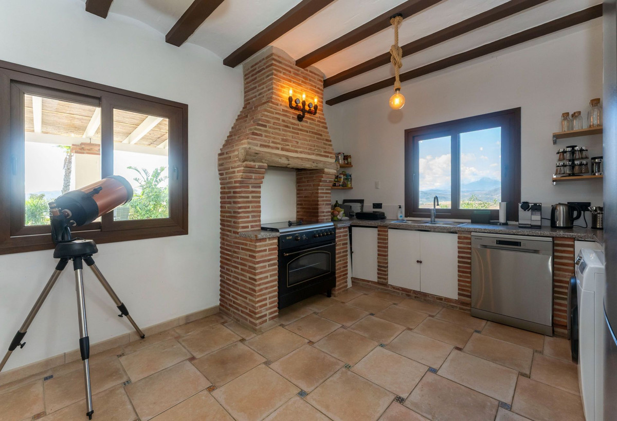 3 Bed Townhouse for sale in Alora Costa Del Sol, Málaga, Spain