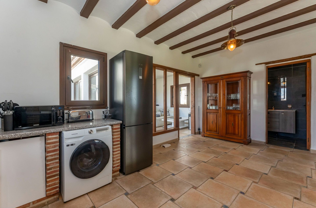 3 Bed Townhouse for sale in Alora Costa Del Sol, Málaga, Spain