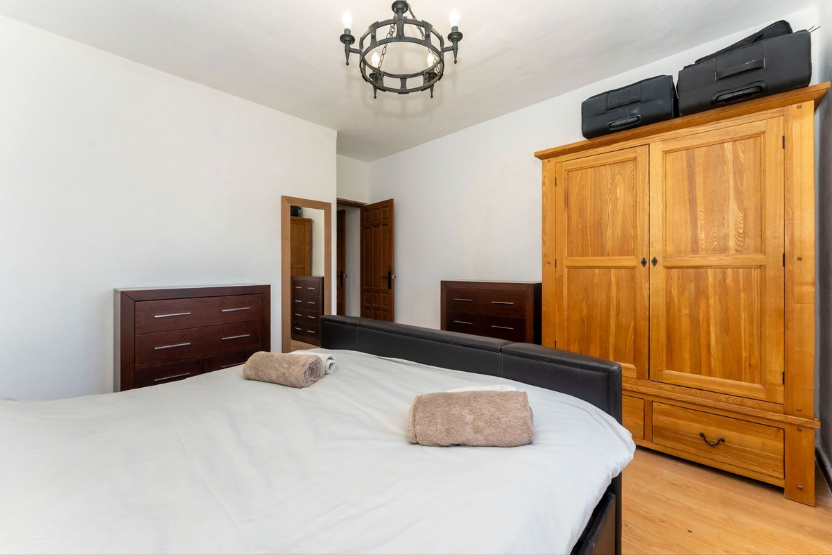 3 Bed Townhouse for sale in Alora Costa Del Sol, Málaga, Spain