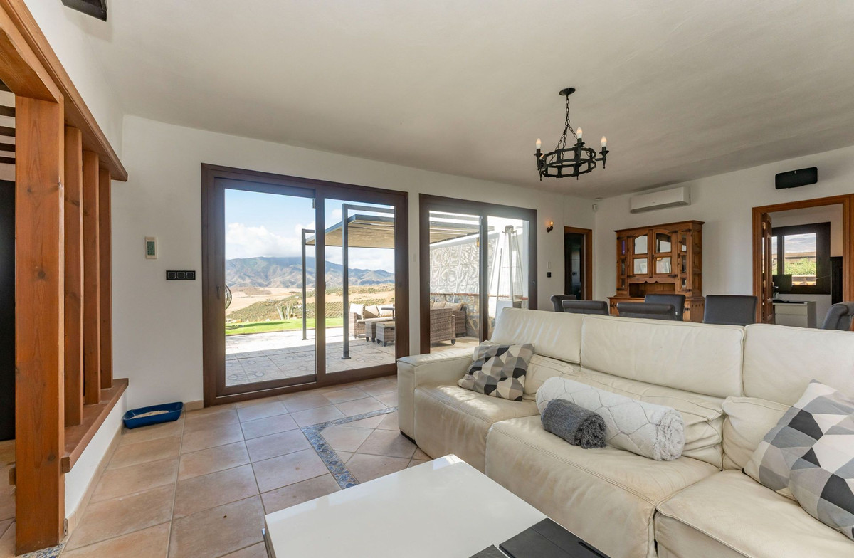 3 Bed Townhouse for sale in Alora Costa Del Sol, Málaga, Spain