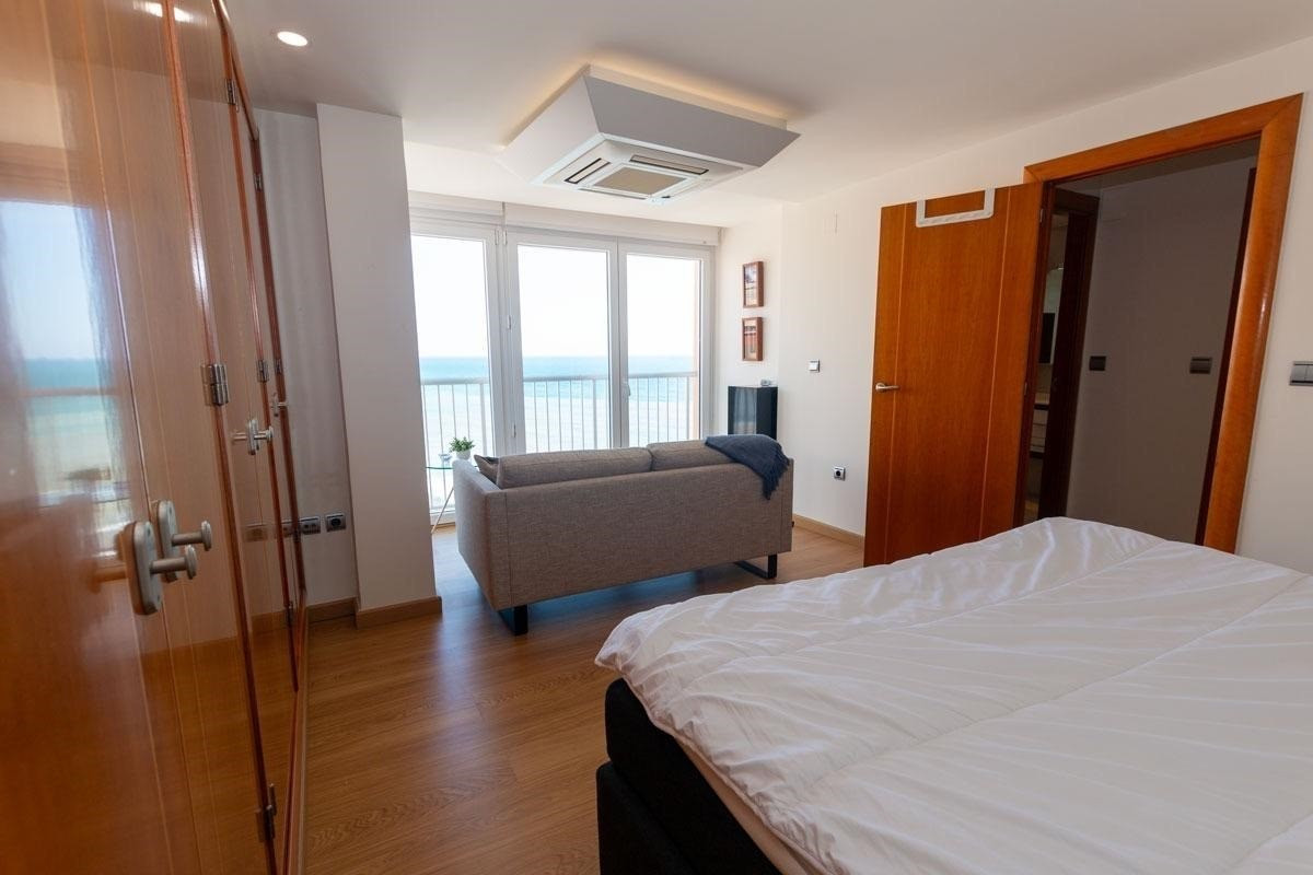 Se vende Apartamento Planta Media de 3 dormitorios en Costa Blanca, Alicante, España