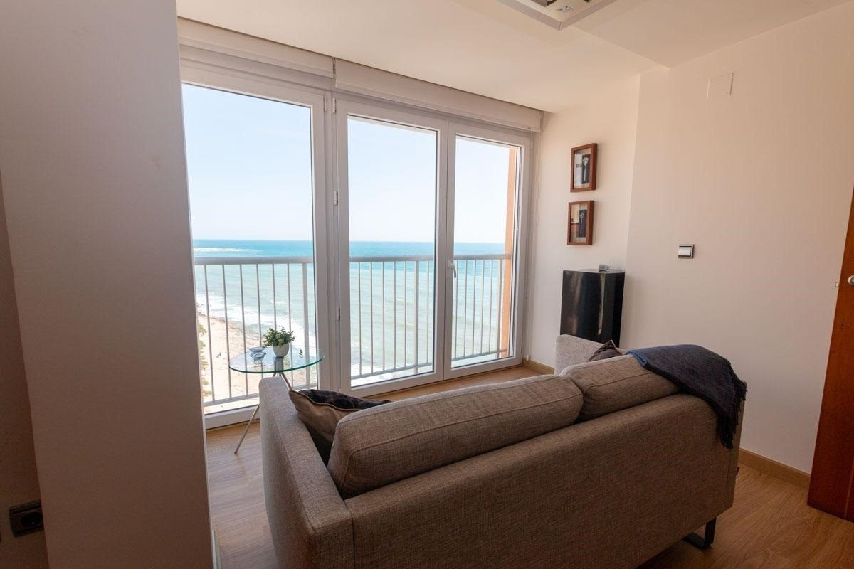 Se vende Apartamento Planta Media de 3 dormitorios en Costa Blanca, Alicante, España