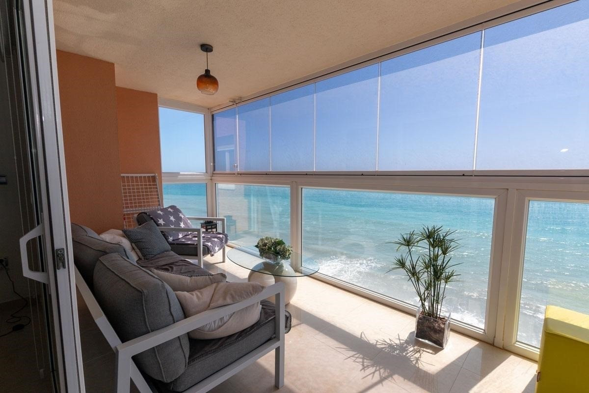 Se vende Apartamento Planta Media de 3 dormitorios en Costa Blanca, Alicante, España