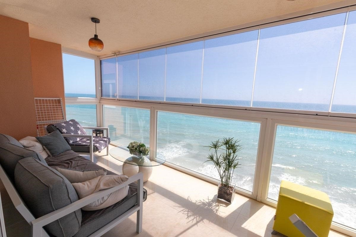 Se vende Apartamento Planta Media de 3 dormitorios en Costa Blanca, Alicante, España