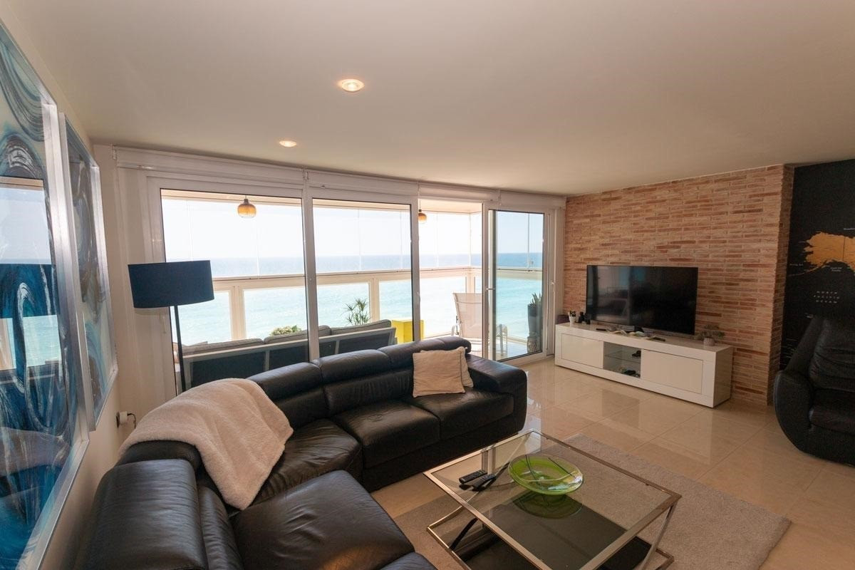 Se vende Apartamento Planta Media de 3 dormitorios en Costa Blanca, Alicante, España