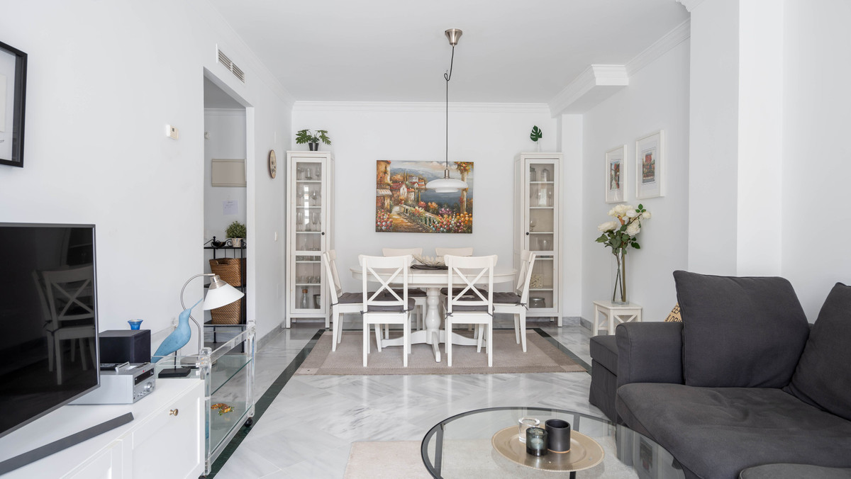 2 Bed Apartment for sale in Marbella Costa Del Sol, Málaga, Spain