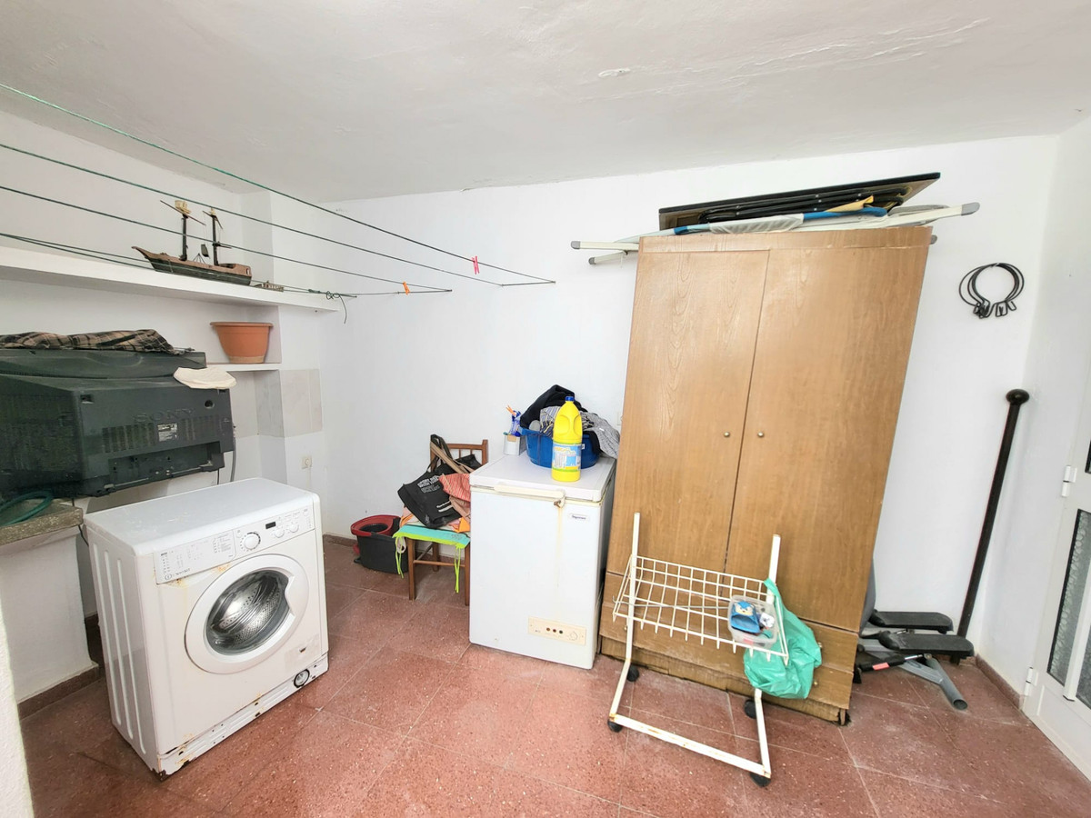 3 Bed Townhouse for sale in Estepona Costa Del Sol, Málaga, Spain