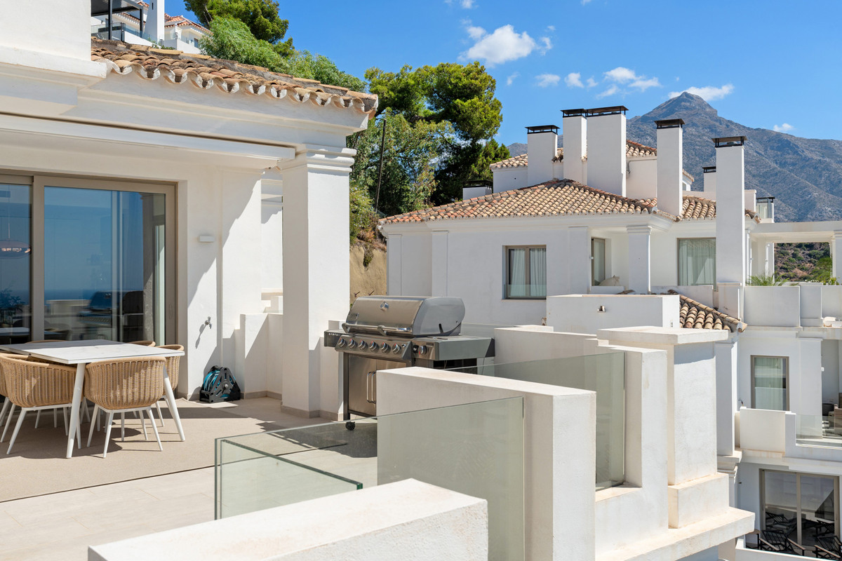 2 Bed Apartment for sale in Marbella Costa Del Sol, Málaga, Spain