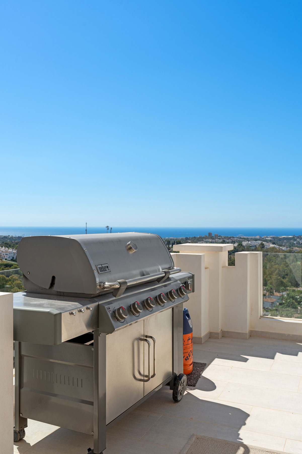 2 Bed Apartment for sale in Marbella Costa Del Sol, Málaga, Spain