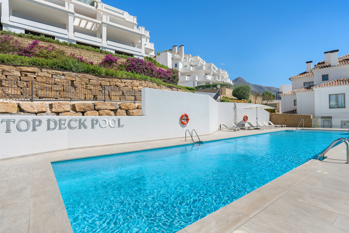 2 Bed Apartment for sale in Marbella Costa Del Sol, Málaga, Spain