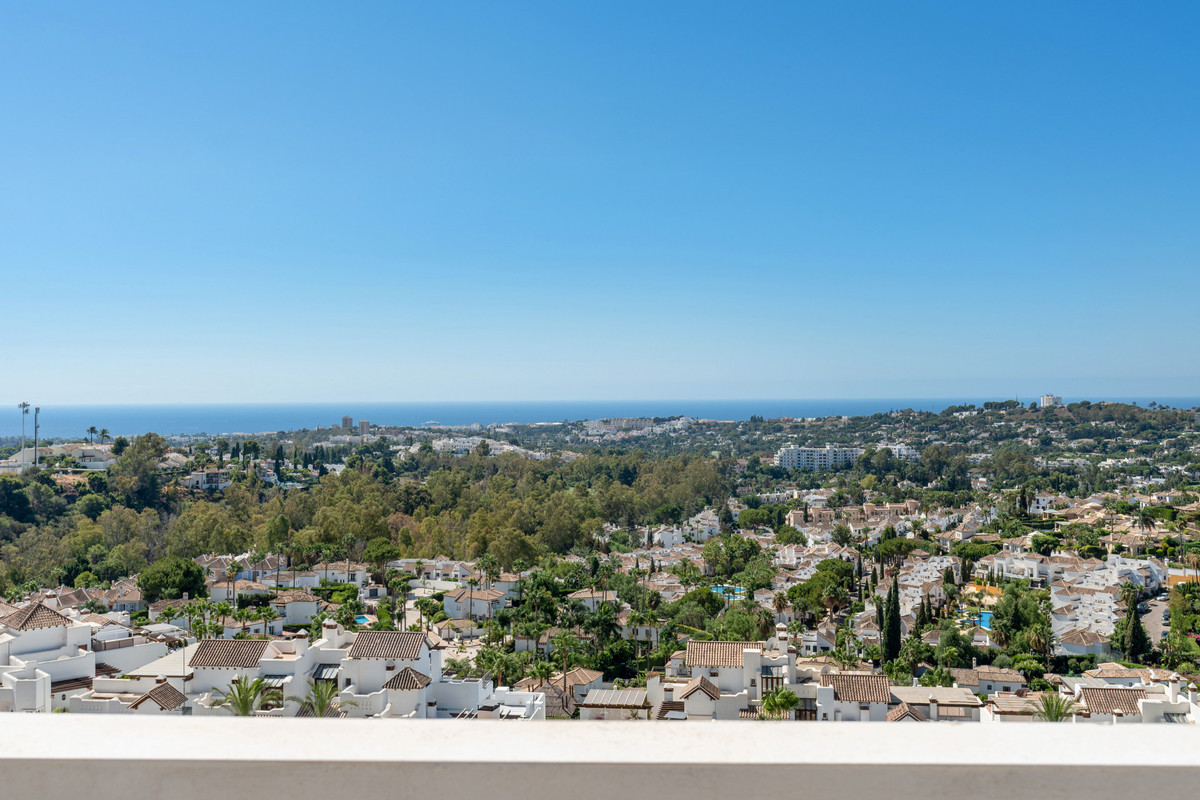 2 Bed Apartment for sale in Marbella Costa Del Sol, Málaga, Spain
