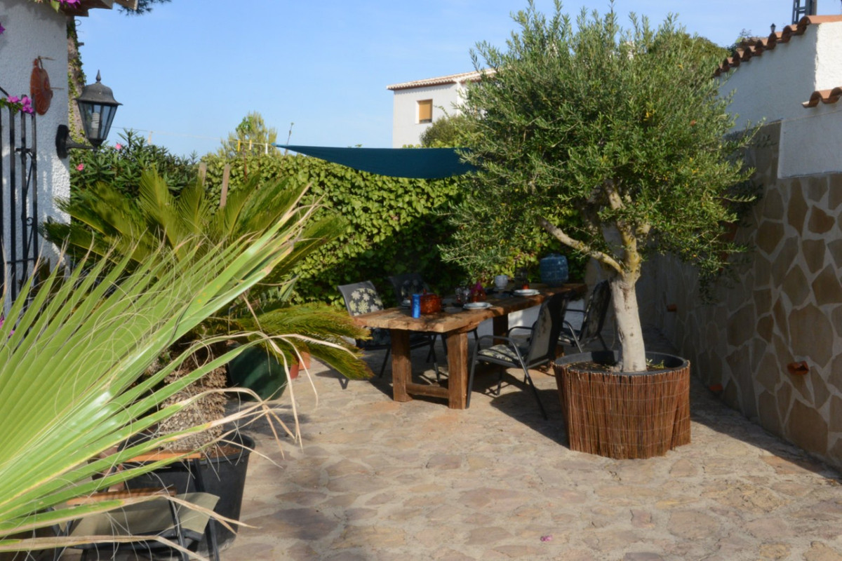 Se vende Villa - Chalet de 3 dormitorios en Costa Blanca, Alicante, España