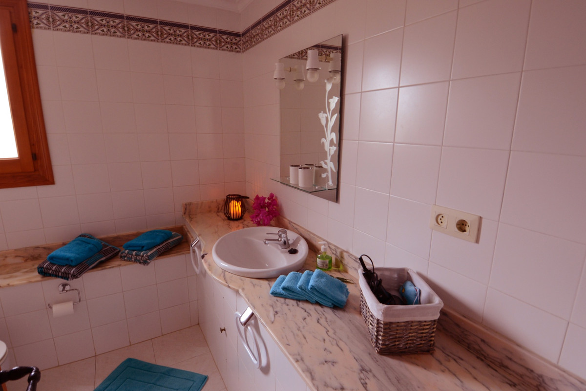Se vende Villa - Chalet de 3 dormitorios en Costa Blanca, Alicante, España