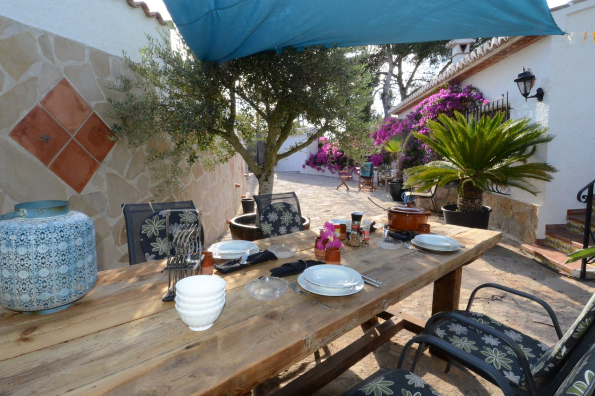 Se vende Villa - Chalet de 3 dormitorios en Costa Blanca, Alicante, España